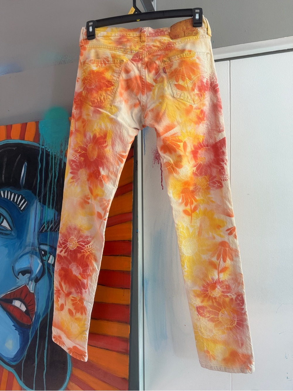 Hand Painted Upcycled Levi’s Floral Jeans Fall Vibe Size 30 - Picture 6 of 14